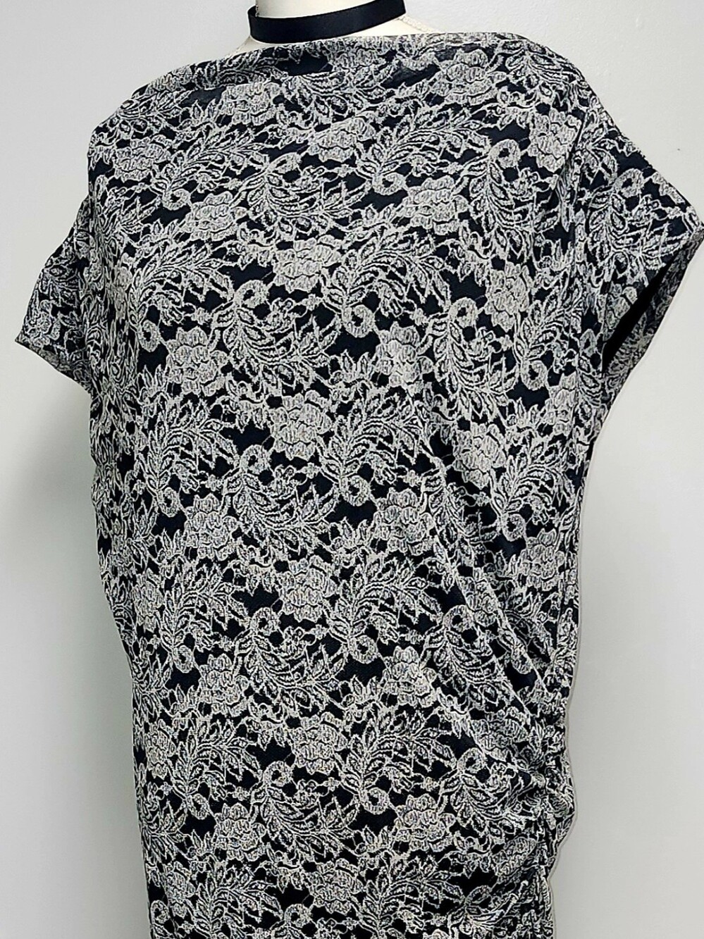 Robbie Bee Black and White Floral Lace-Print Maxi Dress